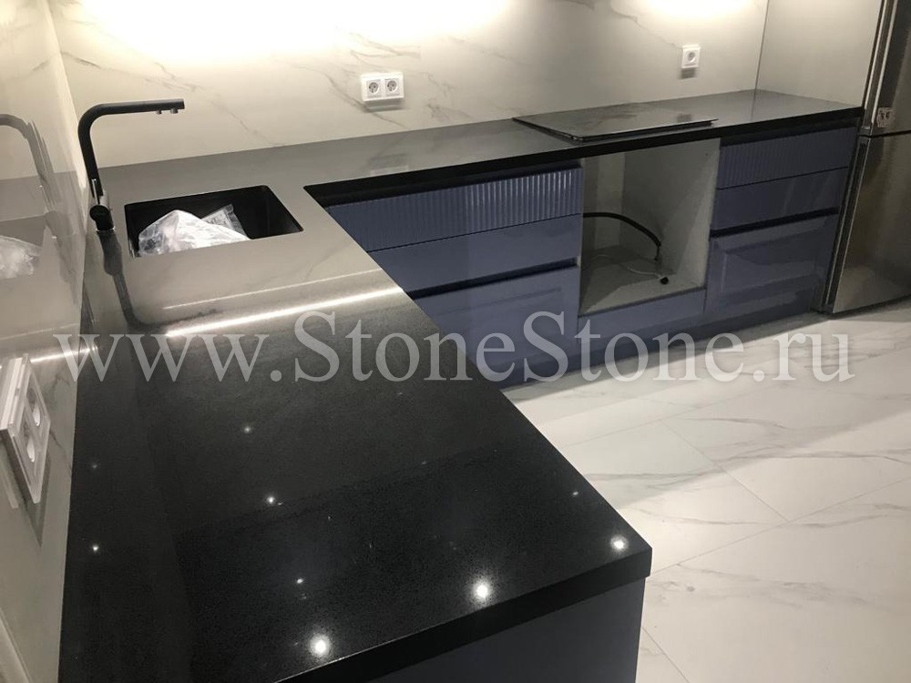 ������� ���������� �� �������������� ����� Caesarstone Black Noir