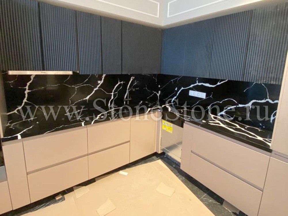 ���������� �� ������ �������� ������� Avant Quartz 7600 ��������� �� ���